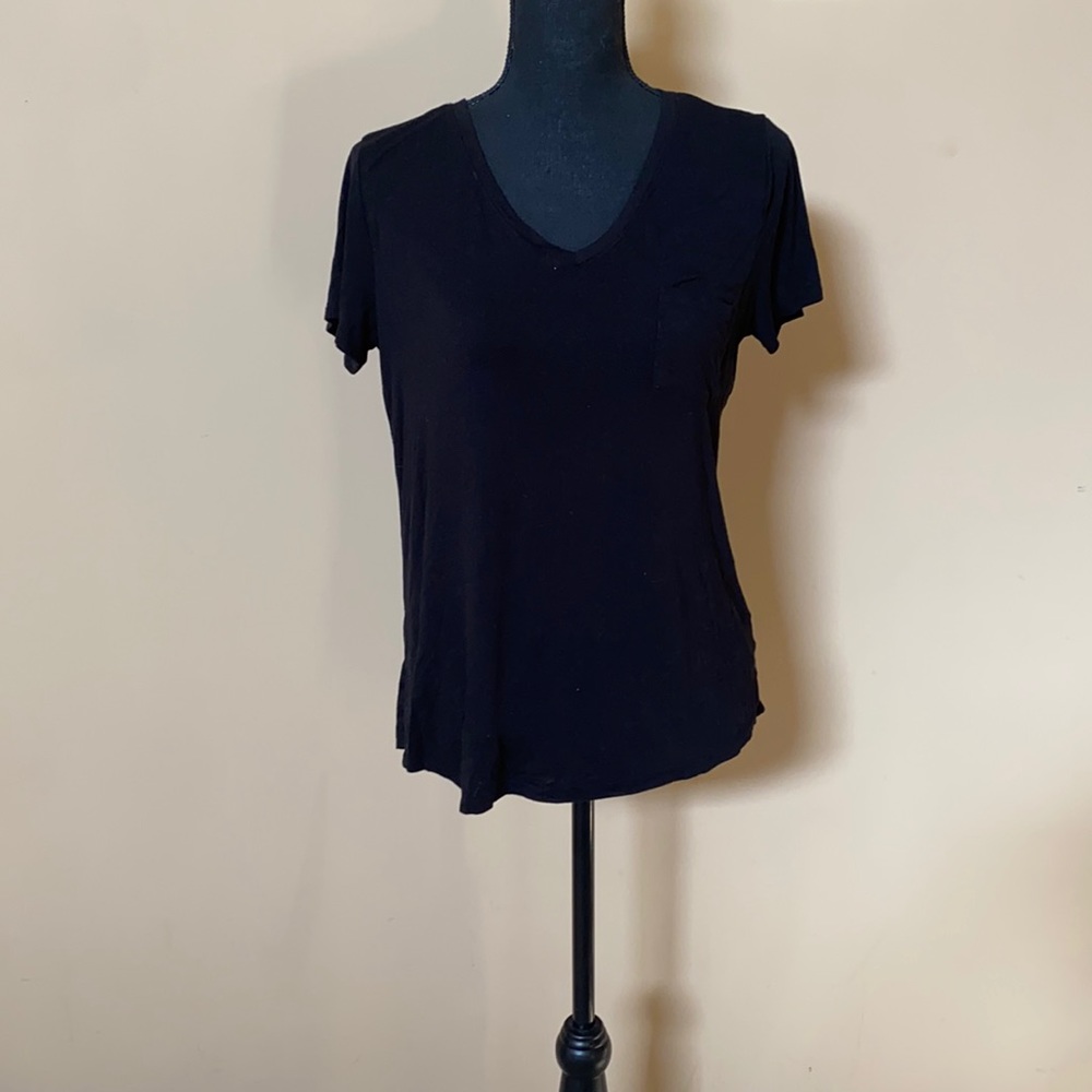 Black stretch t-shirt